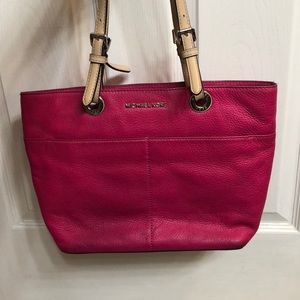 MICHAEL KORS HOT PINK TOTE-Gently used condition